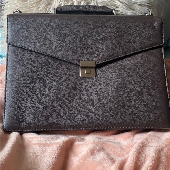 Giorgio Armani messenger bag new other tags - Picture 2 of 11